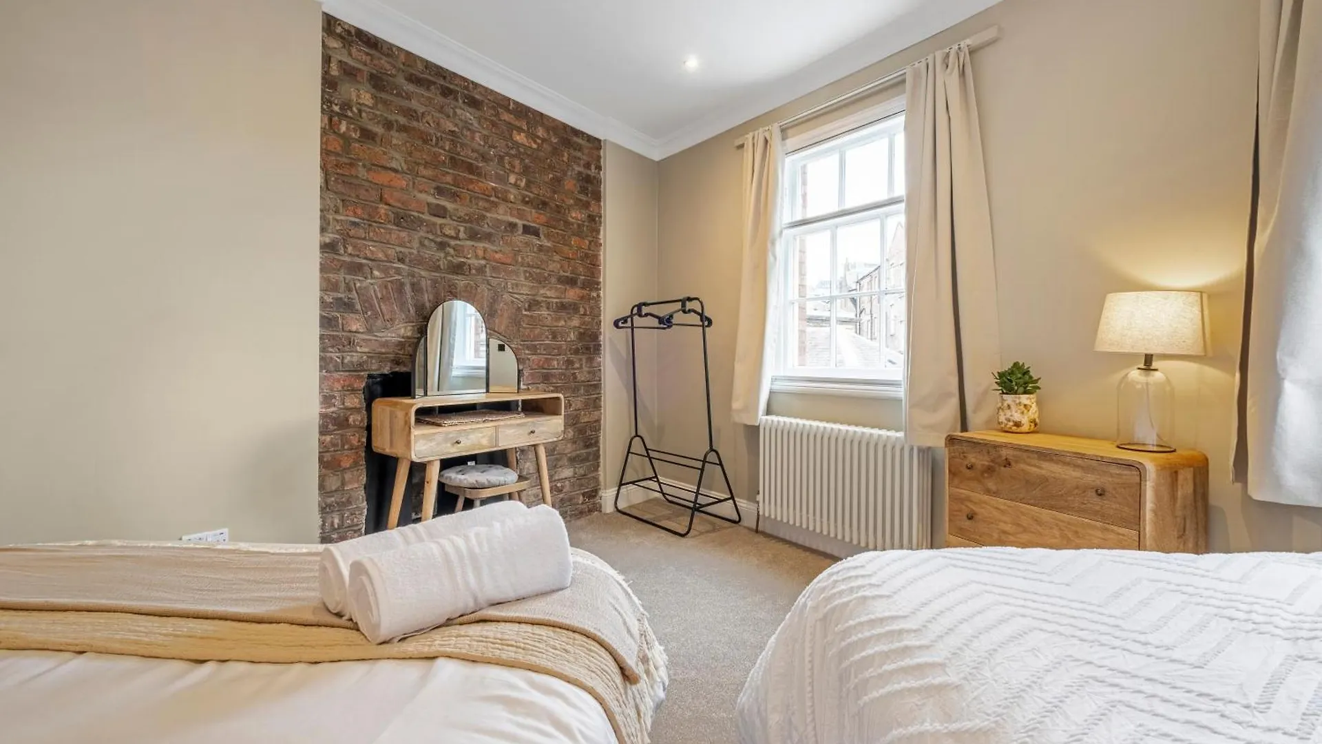 Stylish City Apartment Sleeps 6 Newcastle Upon Tyne