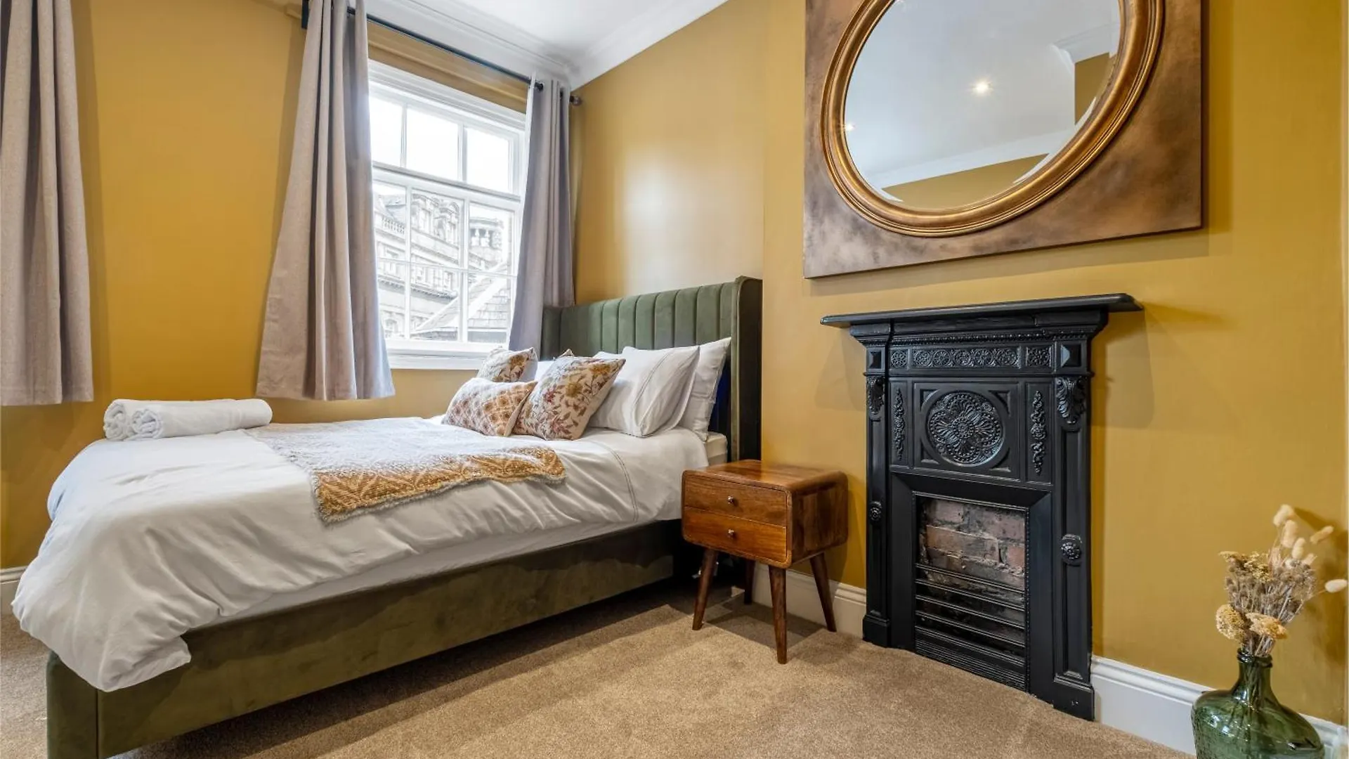Stylish City Apartment Sleeps 6 Newcastle Upon Tyne
