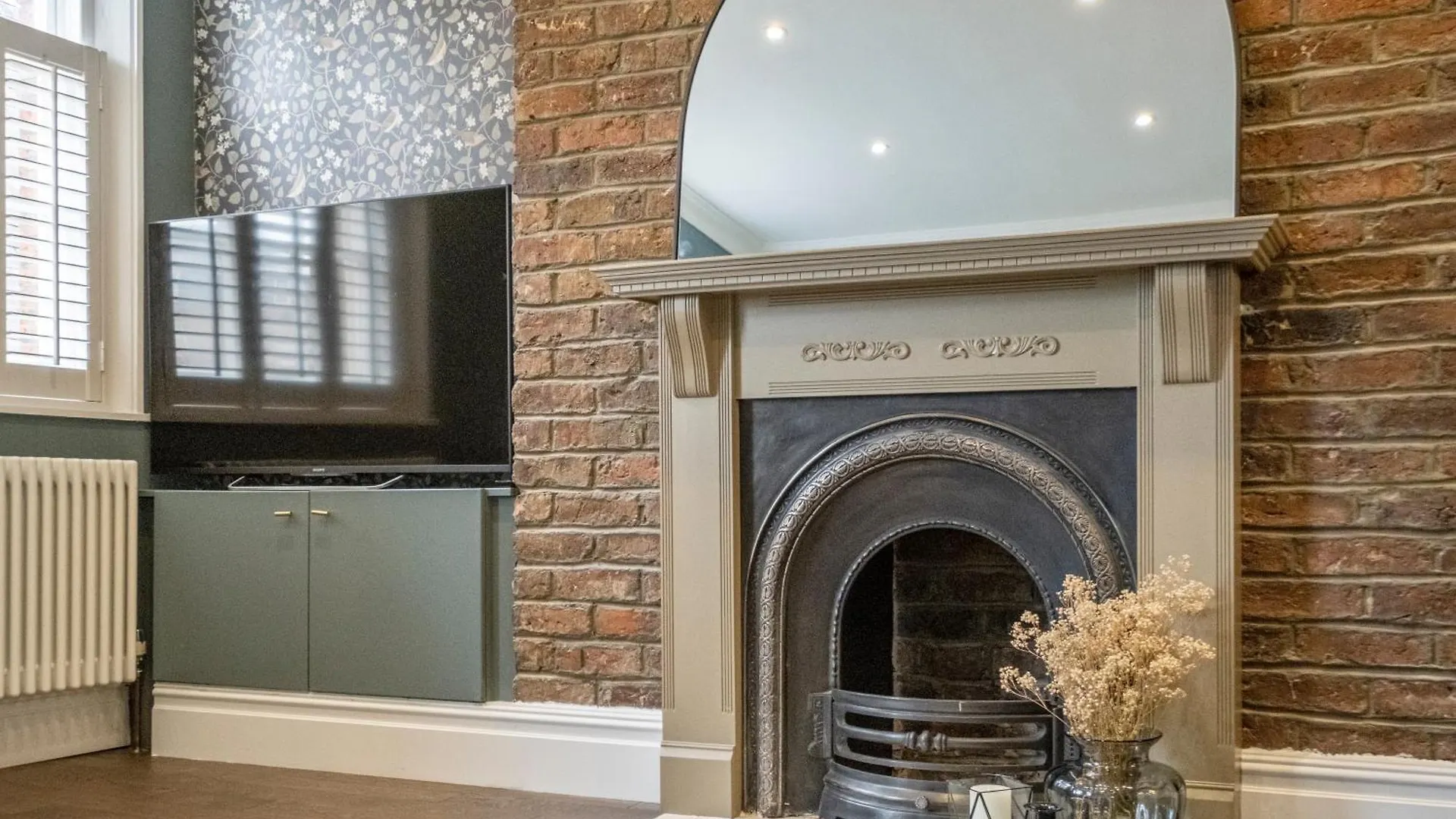 Stylish City Apartment Sleeps 6 Newcastle Upon Tyne 0*,