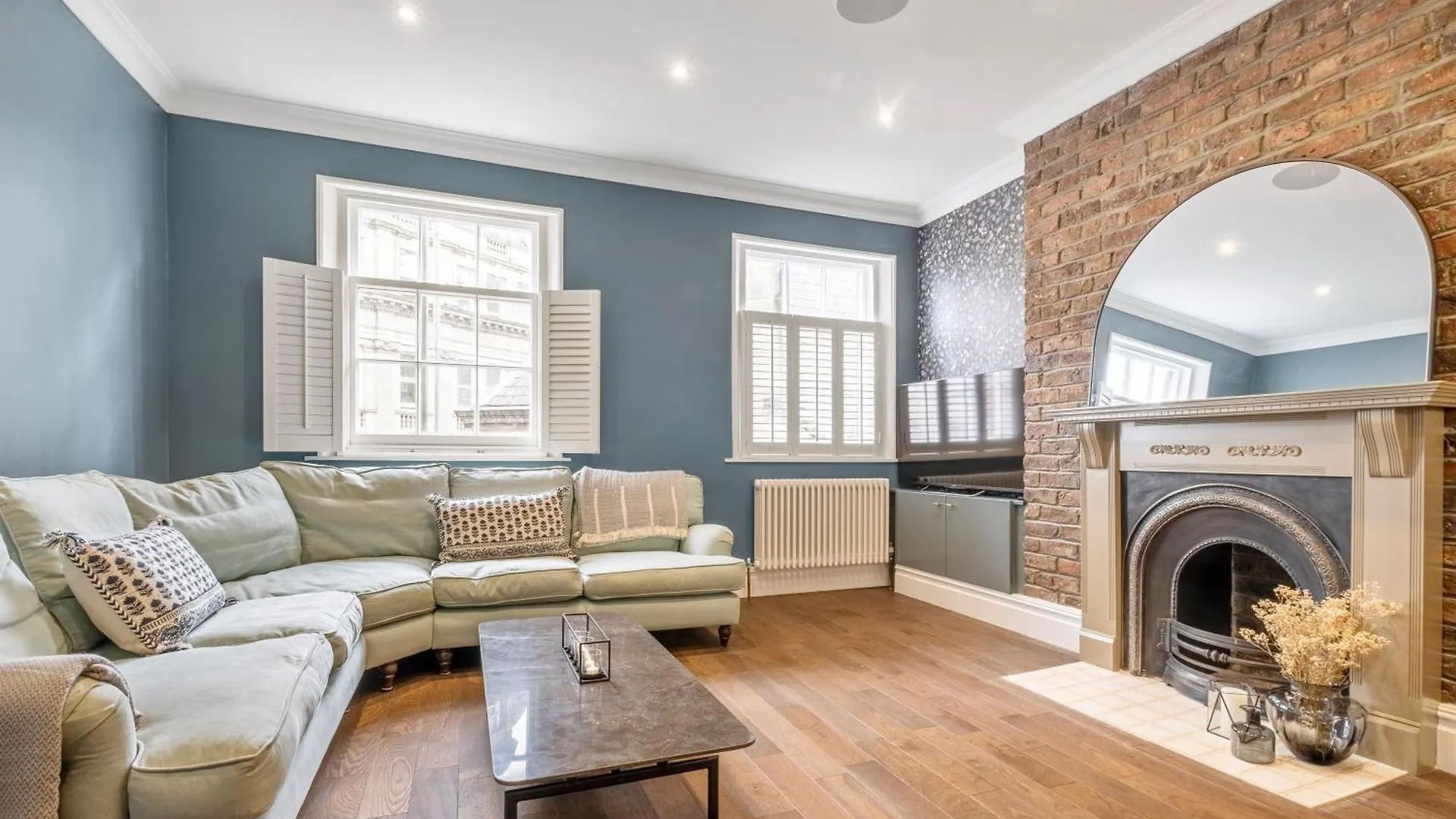 Stylish City Apartment Sleeps 6 Newcastle Upon Tyne 0*,  Regno Unito